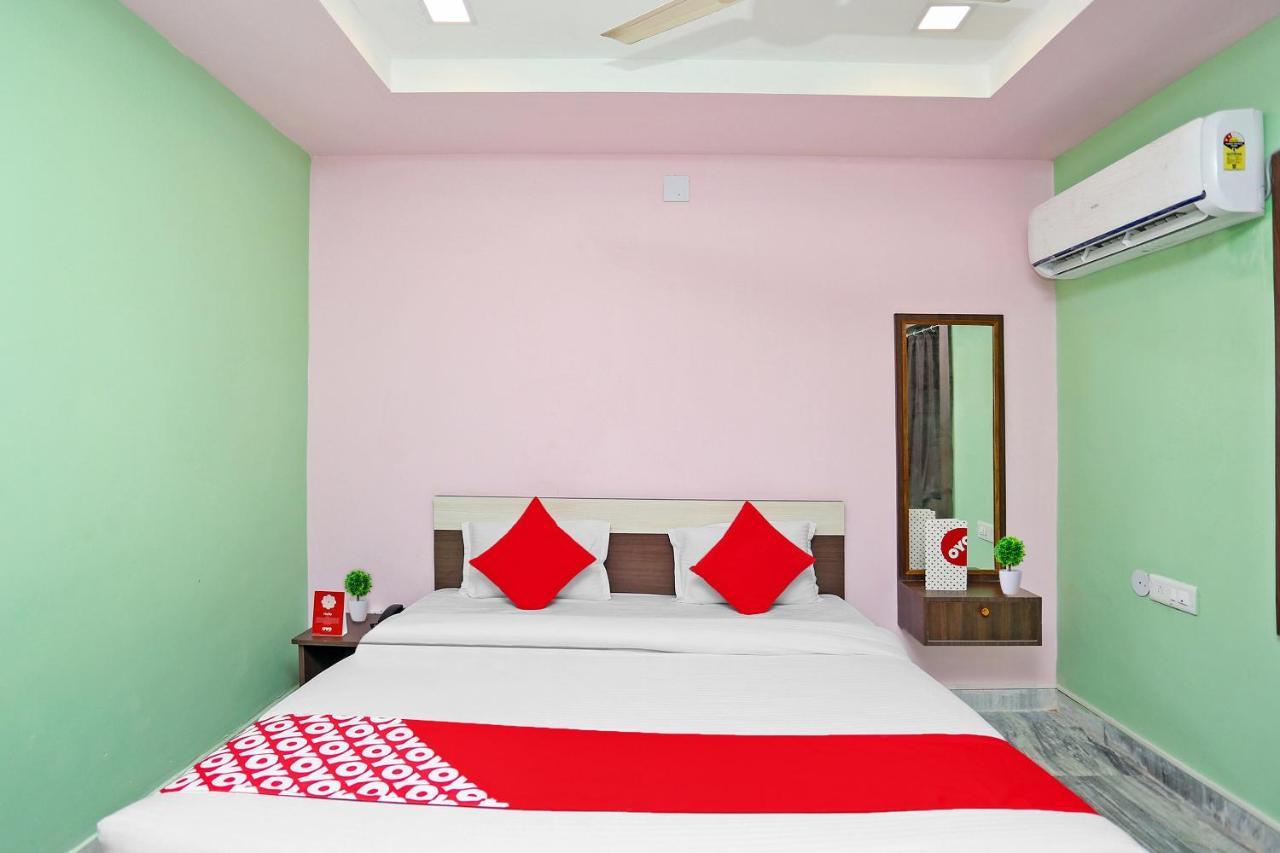 Super Collection O Aryan Hotel Khandagiri Exterior photo