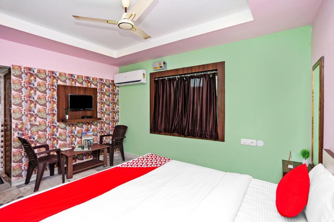 Super Collection O Aryan Hotel Khandagiri Exterior photo